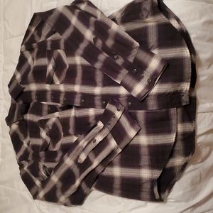 American Eagle plaid long sleeve shirt